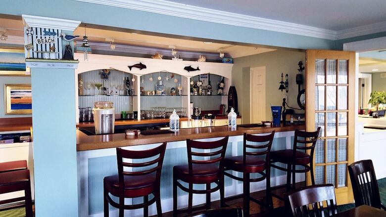 Surfside Hotel And Suites