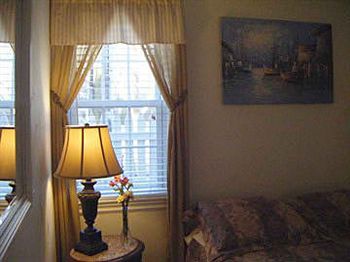Posada Moffett House Inn