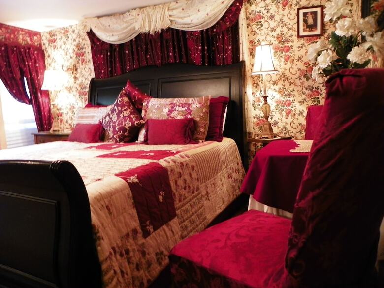 Bed & Breakfast All Seasons Inn
