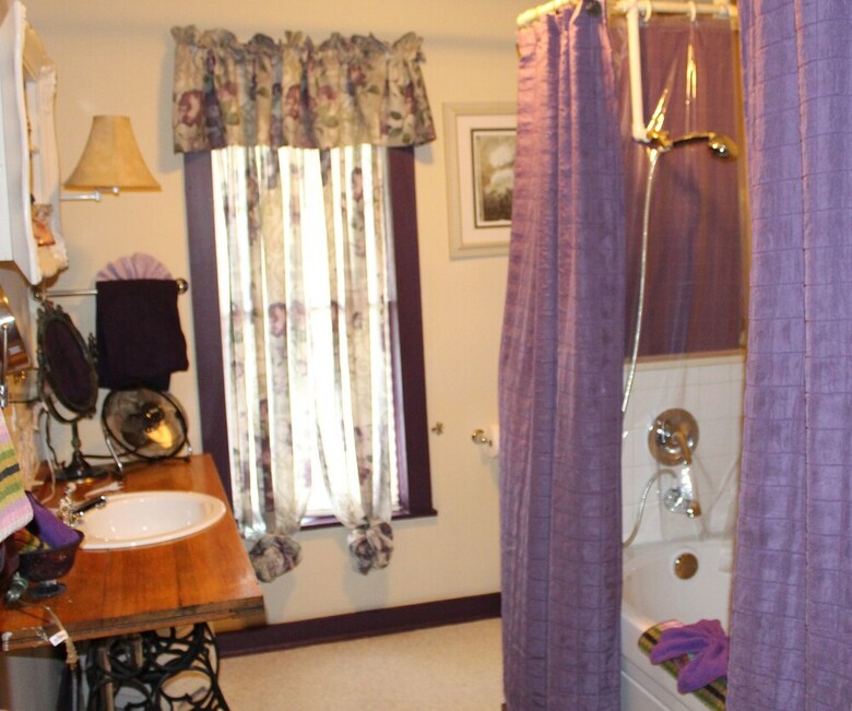 Bed & Breakfast All Seasons Inn