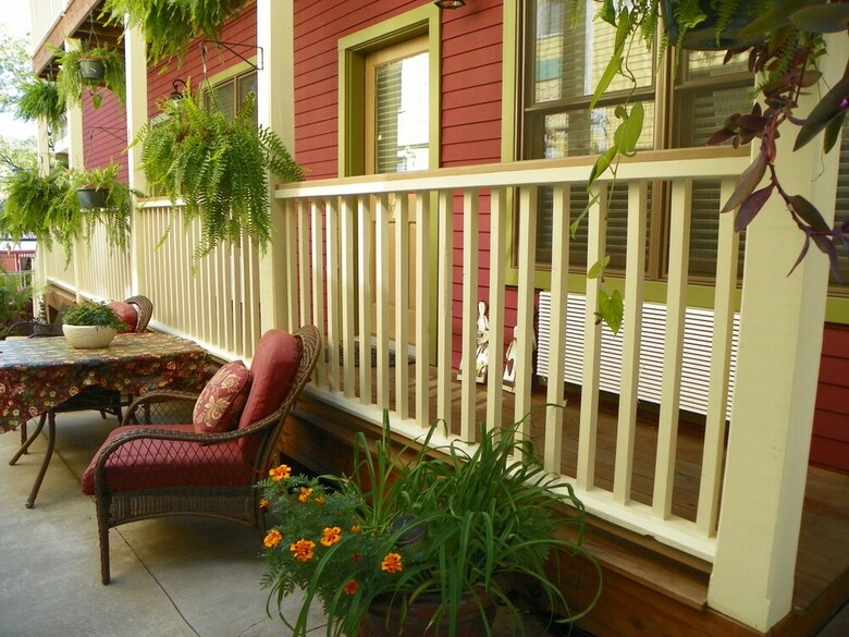 Bed & Breakfast All Seasons Inn
