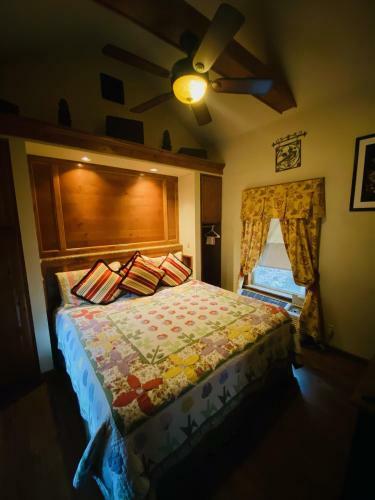 Bed & Breakfast All Seasons Treehouse Village