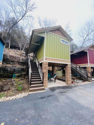 Bed & Breakfast All Seasons Treehouse Village