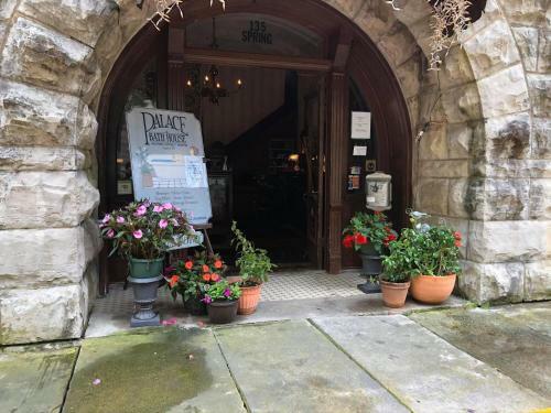 The Palace Hotel And Bath House Spa