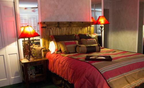 Posada Adobe Village Graham Inn