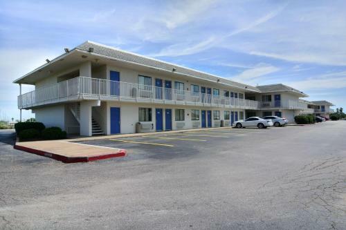 Motel 6 Galveston