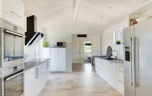 Five-bedroom Holiday Home In Ansager