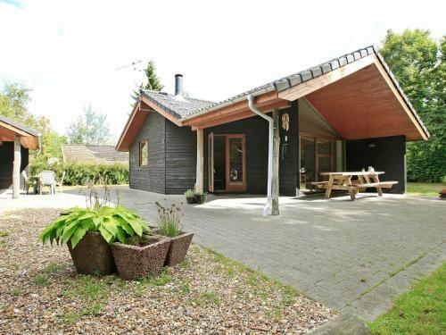 Three-bedroom Holiday Home In Ansager 12