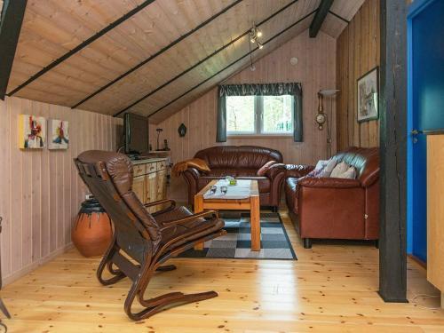 Three-bedroom Holiday Home In Ansager 2