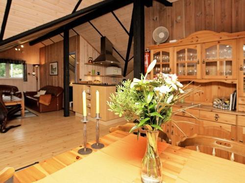 Three-bedroom Holiday Home In Ansager 2