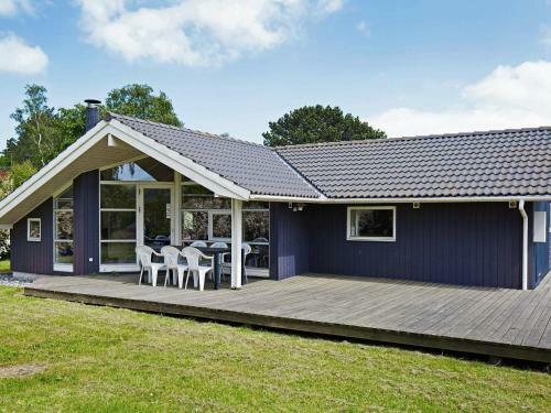 Three-bedroom Holiday Home In Asn�s 1