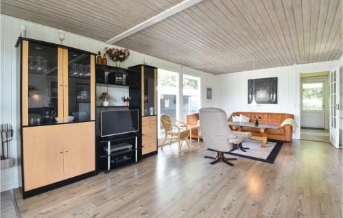 Four-bedroom Holiday Home In Assens