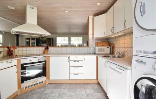 Four-bedroom Holiday Home In Assens