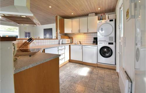 Four-bedroom Holiday Home In Assens