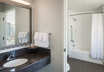 Hotel Courtyard By Marriott San Diego Downtown