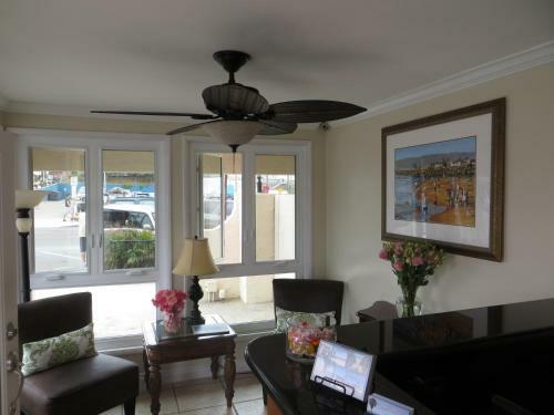 Ocean Beach Hotel