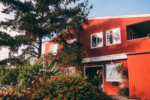 Hostelling International - San Diego Point Loma