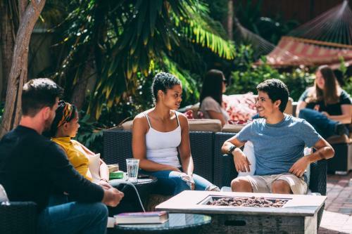 Hostelling International - San Diego Point Loma