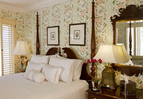 The Bed & Breakfast Inn At La Jolla