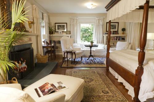 The Bed & Breakfast Inn At La Jolla