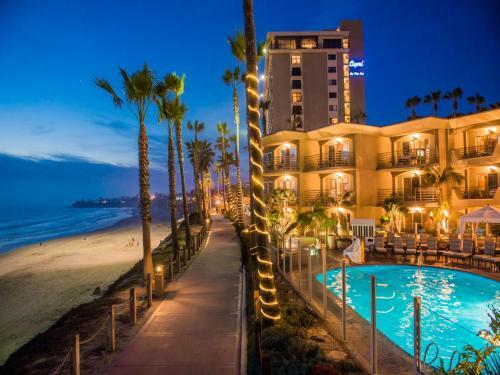 Pacific Terrace Hotel