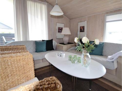 Holiday Home Arvidvej IV