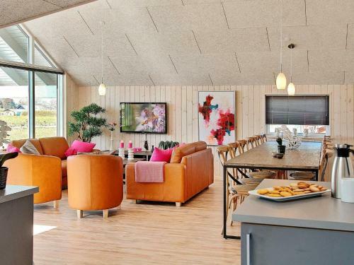 Five-bedroom Holiday Home In Bogense