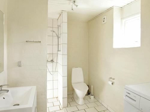 Three-bedroom Holiday Home In Bogense 3