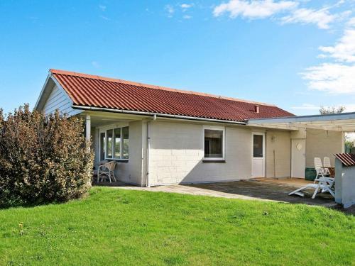 Three-bedroom Holiday Home In Bogense 3