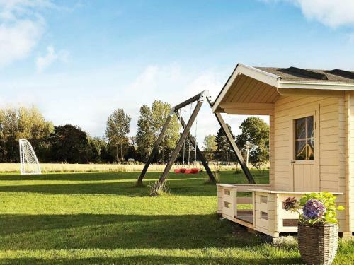 Eight-bedroom Holiday Home In Bogense