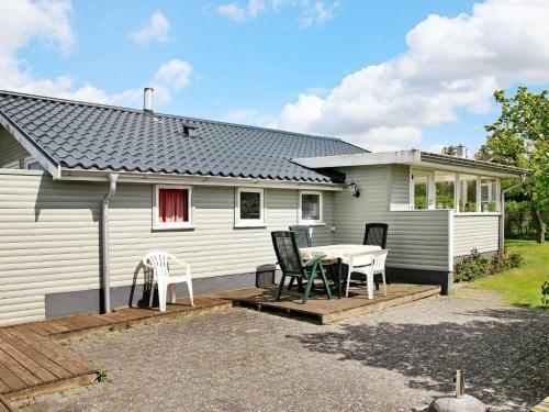 Two-bedroom Holiday Home In Bogense 1