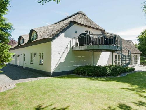 Five-bedroom Holiday Home In Bramming