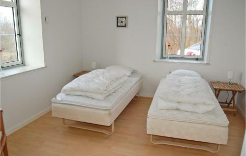 Seven-bedroom Holiday Home In Bredebro