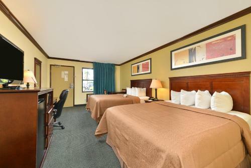 Hotel Quality Inn I-5 Naval Base