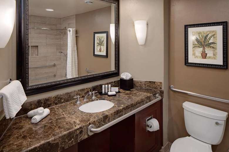 Hotel Embassy Suites By Hilton San Diego Bay Downtown