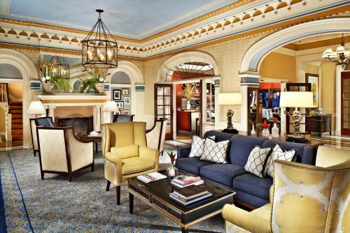 Hotel Grande Colonial La Jolla