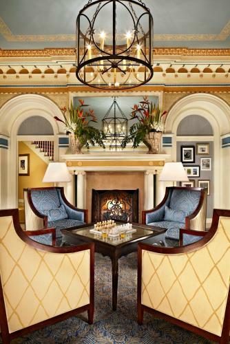 Hotel Grande Colonial La Jolla
