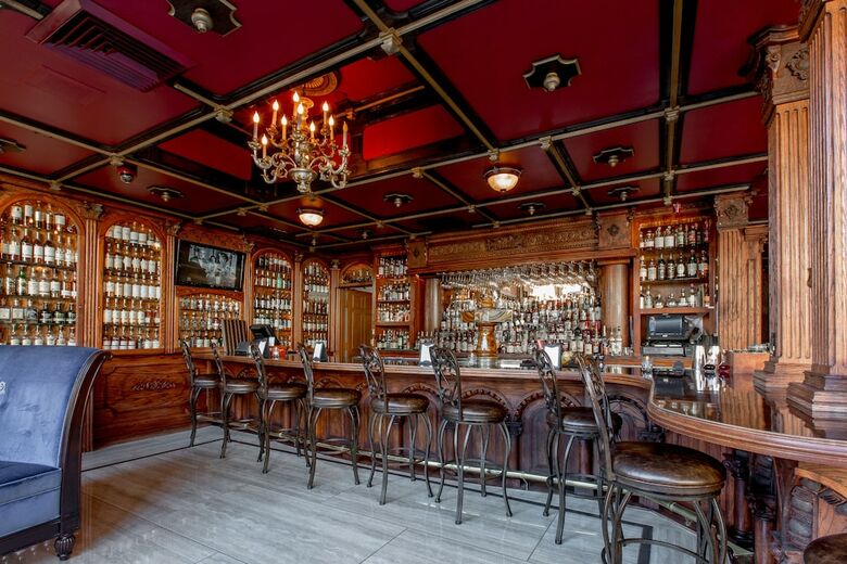 Horton Grand Hotel