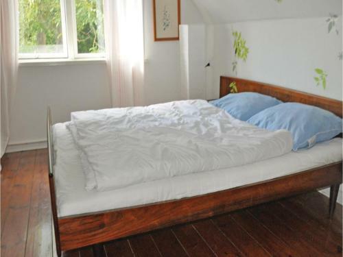 Three-bedroom Apartment In Broager