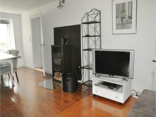Three-bedroom Apartment In Broager