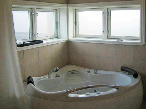 Three-bedroom Holiday Home In Broager 4