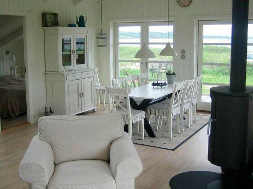 Three-bedroom Holiday Home In Broager 4