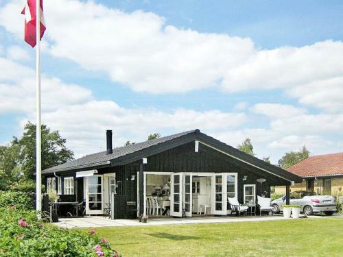 Three-bedroom Holiday Home In Broager 4