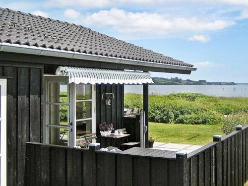 Three-bedroom Holiday Home In Broager 4