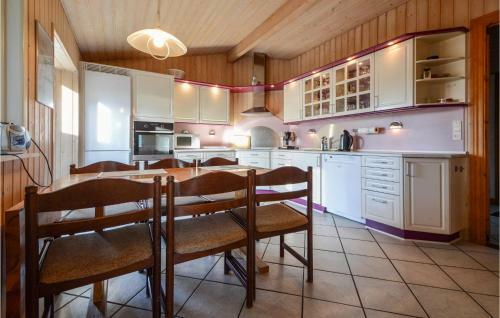 Holiday Home Slivs� II