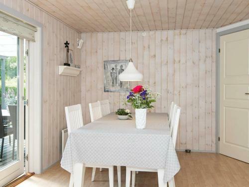 Four-bedroom Holiday Home In Haderslev 1