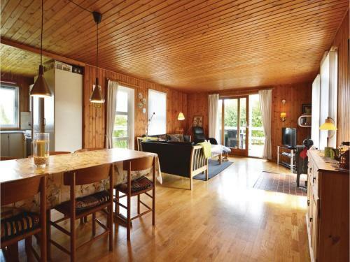 Three-bedroom Holiday Home In Haderslev