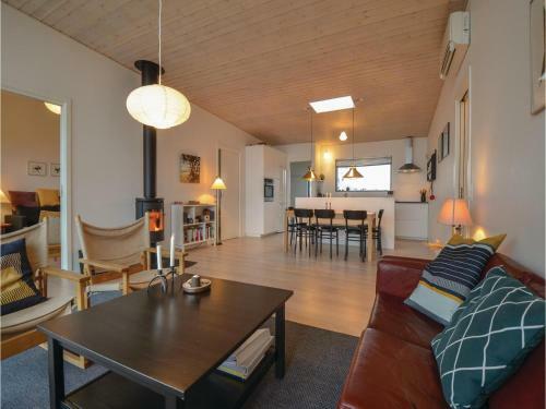 Four-bedroom Holiday Home In Ebeltoft