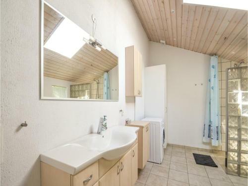 Holiday Home Sardinvej With Fireplace And Shower