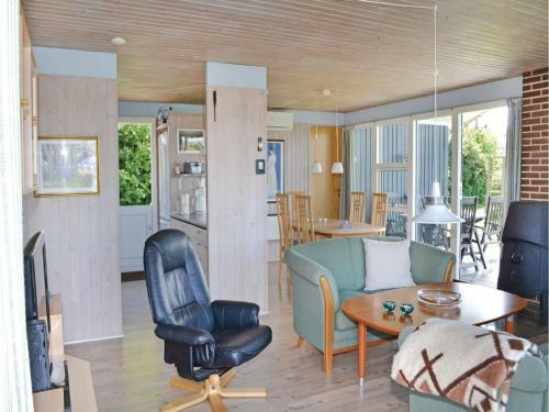 Holiday Home Pilehegnet